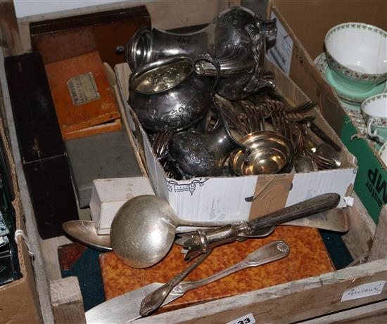 Mixed cutlery etc